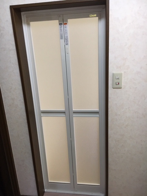 浴室ドア（中折戸）修理、交換の料金表